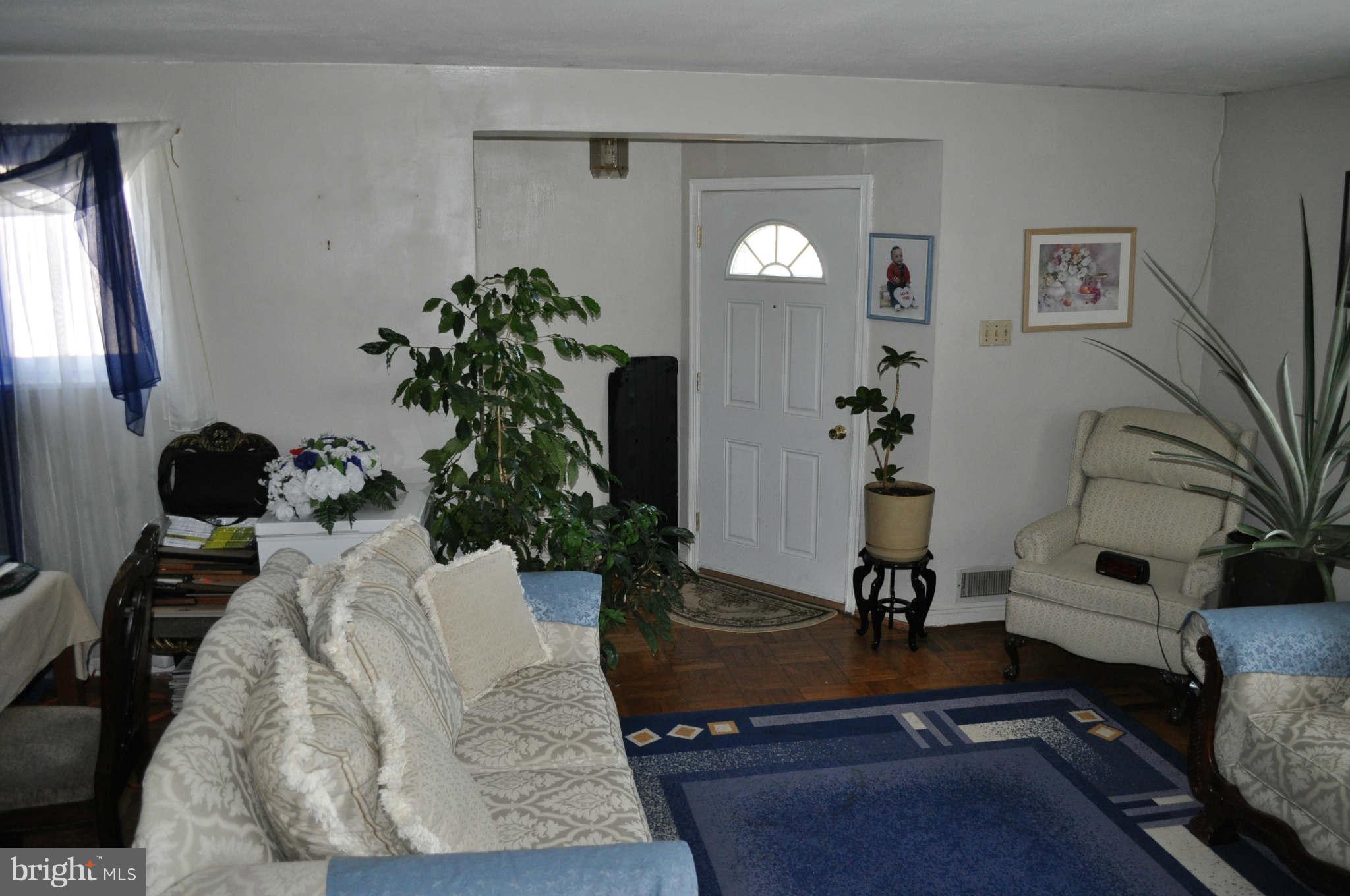 8348 12th Avenue Silver Spring, MD 20903 - Photo 14 of 19 Living Room