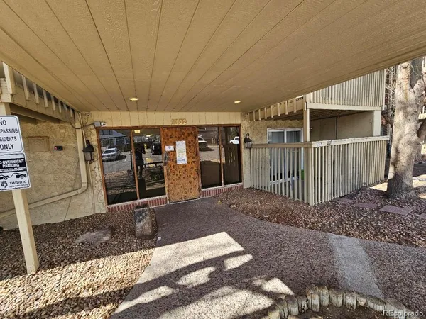 $1,050 | 1302 South Parker Road, Unit 128, Denver, CO 80231