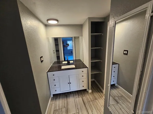 $1,050 | 1302 South Parker Road, Unit 128, Denver, CO 80231