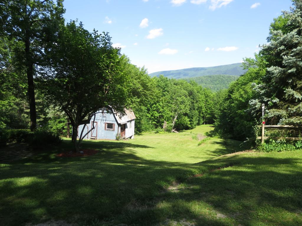 160 Valley View Road Shaftsbury, VT 05262 - Photo 4 of 36 Gallery Image 4