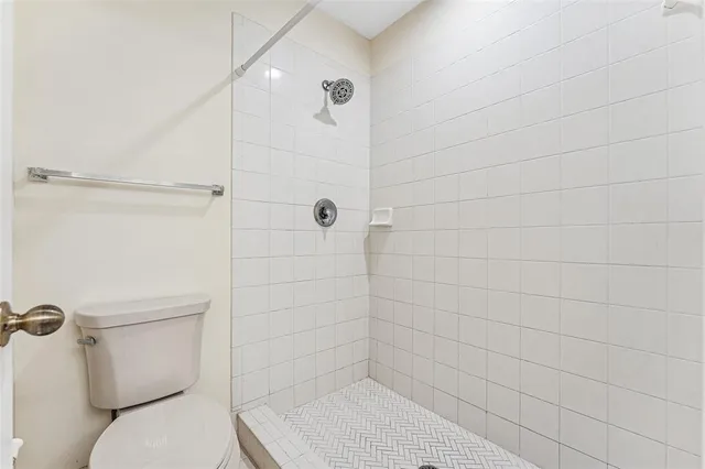 $2,400 | 8466 Northwest 40th Street, Coral Springs, FL 33065