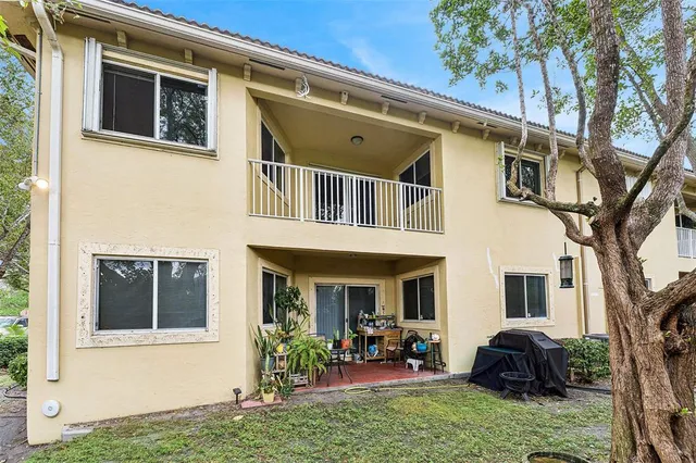 $2,400 | 8466 Northwest 40th Street, Coral Springs, FL 33065