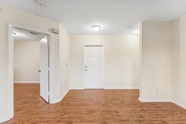 $2,400 | 8466 Northwest 40th Street, Coral Springs, FL 33065