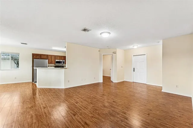 $2,400 | 8466 Northwest 40th Street, Coral Springs, FL 33065