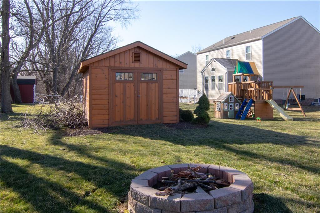 406 Colt Circle Clinton, PA 15026 - Photo 17 of 19 Gallery Image 17