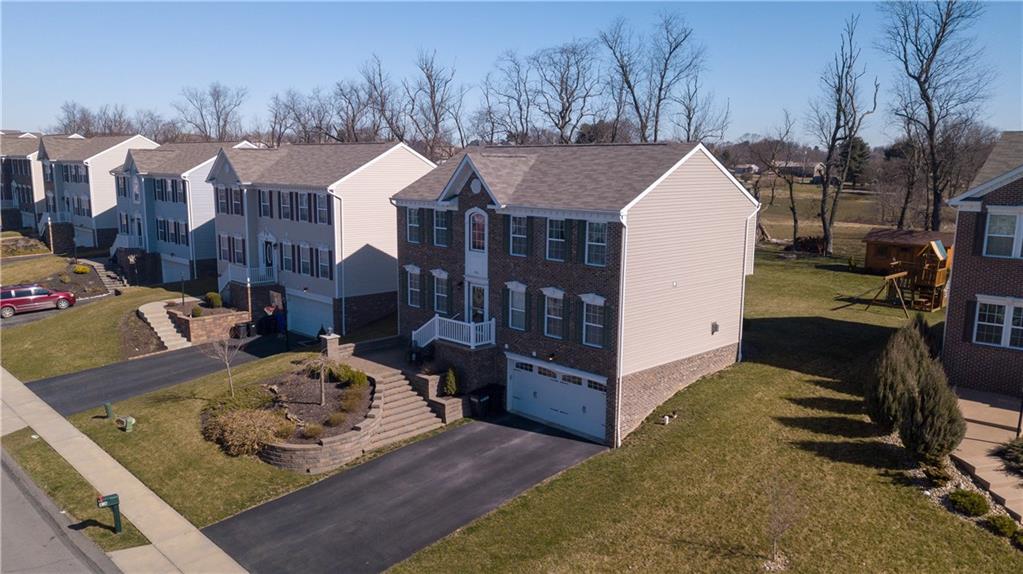 406 Colt Circle Clinton, PA 15026 - Photo 2 of 19 Gallery Image 2