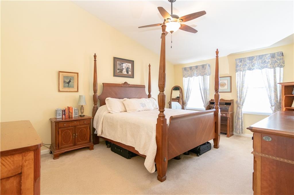 406 Colt Circle Clinton, PA 15026 - Photo 6 of 19 Gallery Image 6