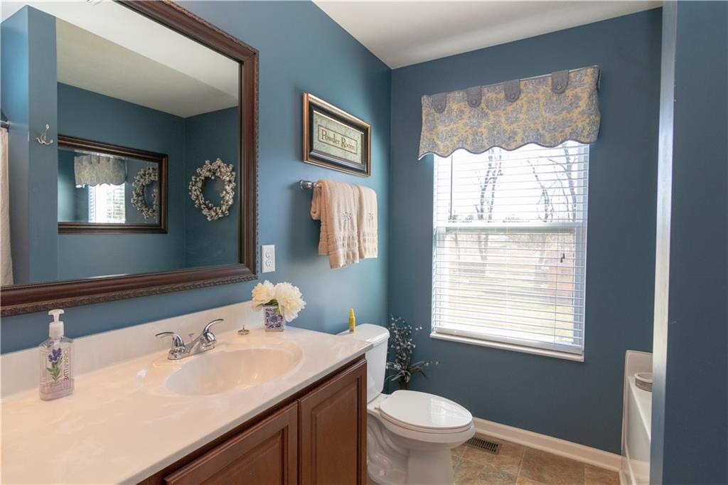 406 Colt Circle Clinton, PA 15026 - Photo 7 of 19 Gallery Image 7
