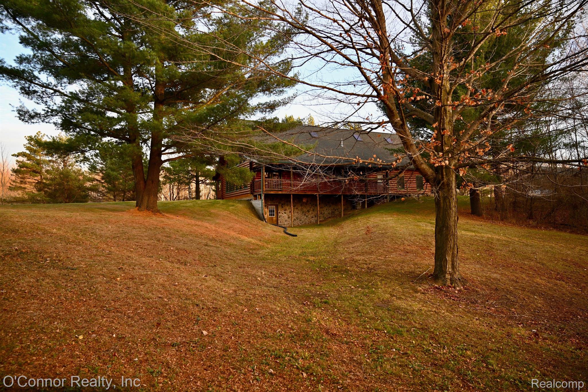 1340 Pitt Road Snover, MI 48472 - Photo 6 of 41 Gallery Image 6