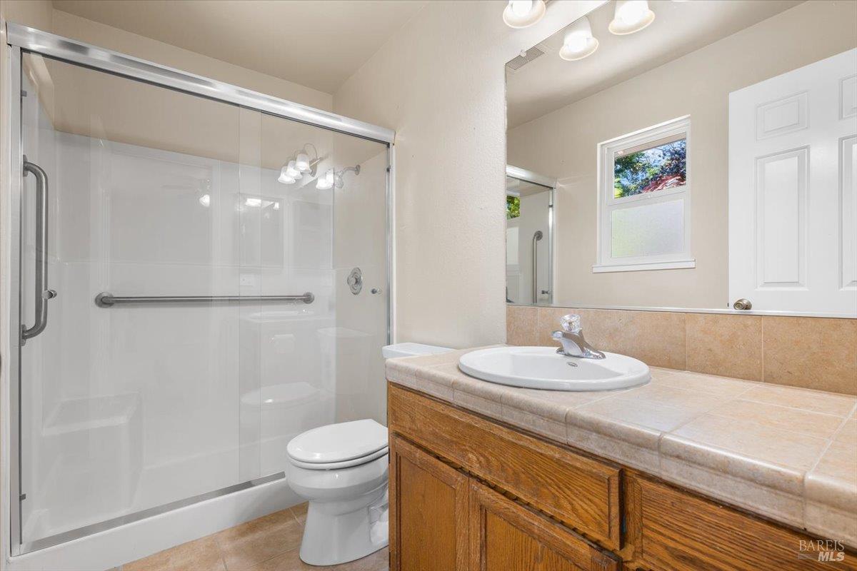 2772 Rochelle Street Santa Rosa, CA 95403 - Photo 8 of 11