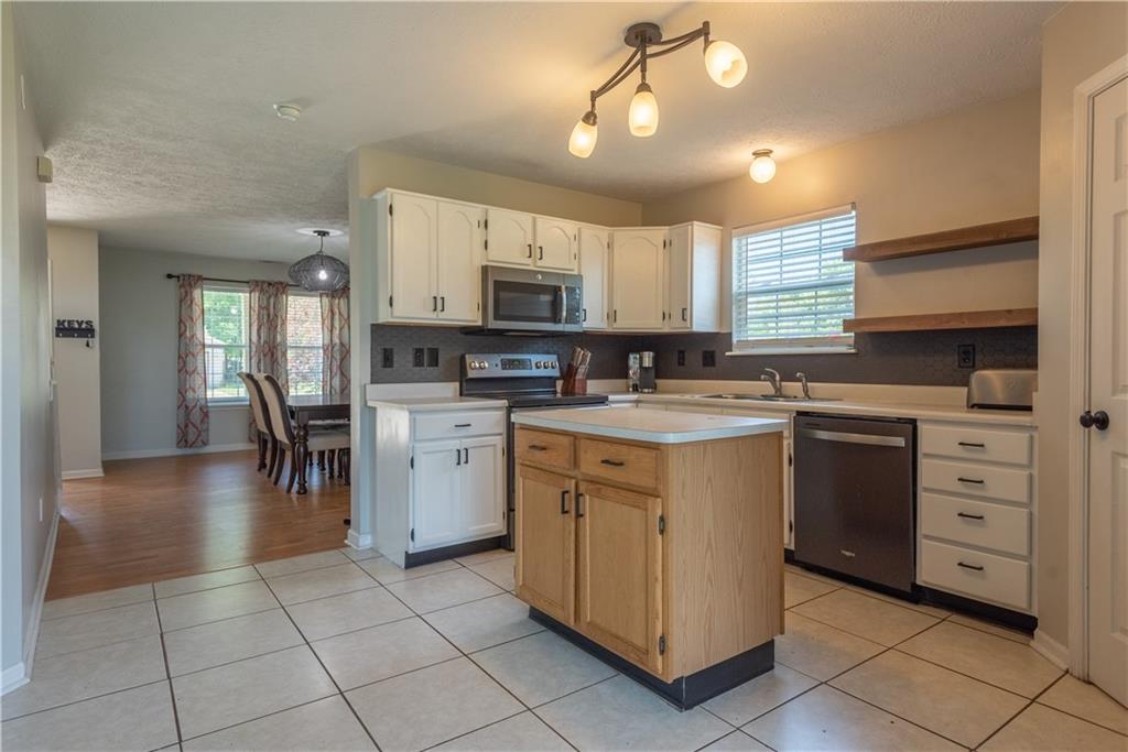 591 Old Farm Road Danville, IN 46122 - Photo 4 of 22 Gallery Image 4