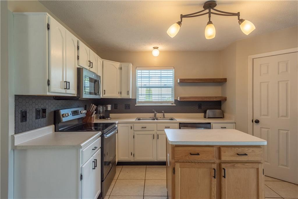 591 Old Farm Road Danville, IN 46122 - Photo 5 of 22 Gallery Image 5