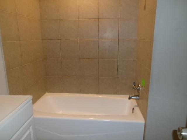 1005 Southwest 23rd Street Blue Springs, MO 64015 - Photo 10 of 14