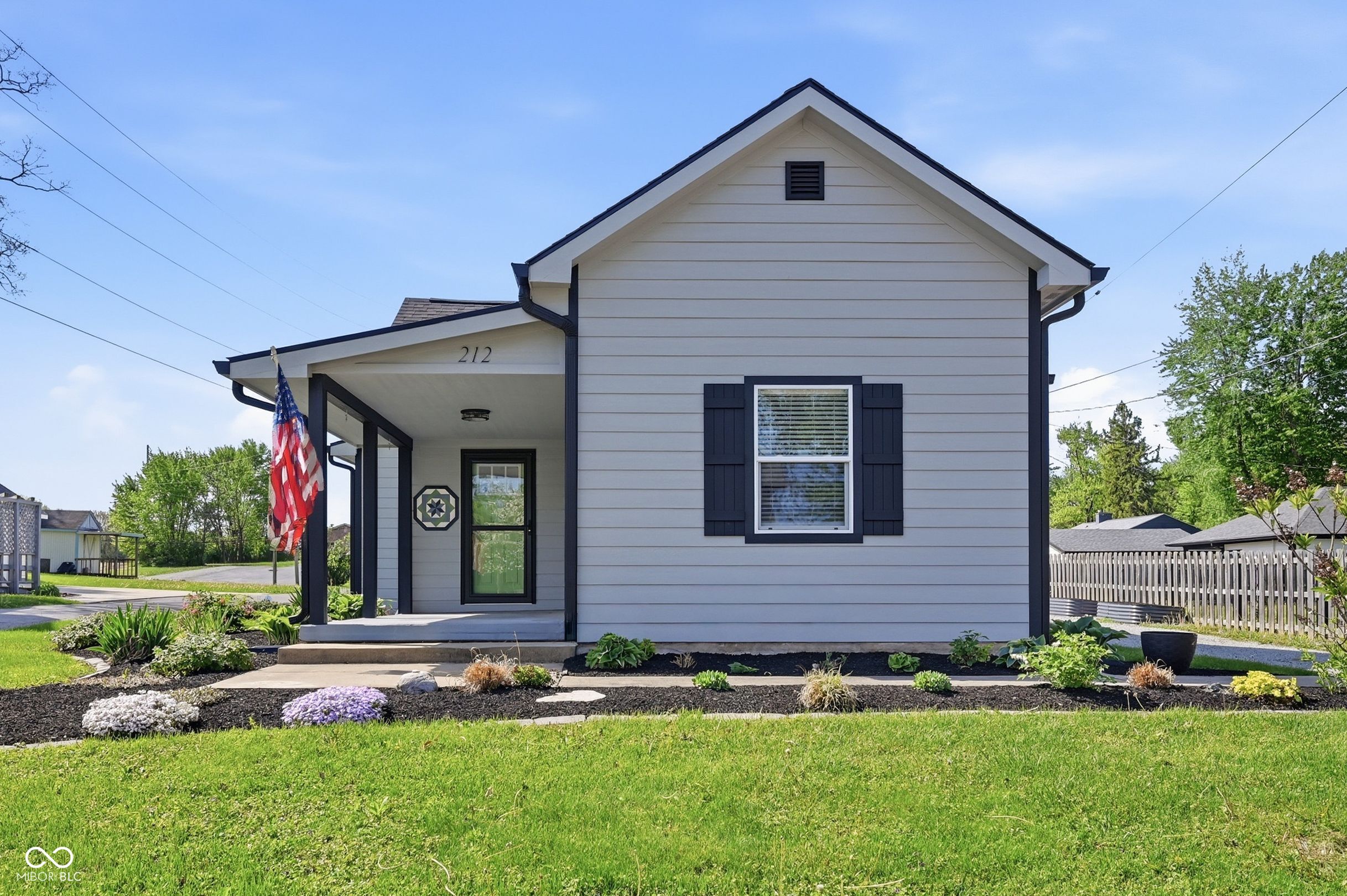 212 East Madison Avenue Pendleton, IN 46064 - Photo 1 of 30