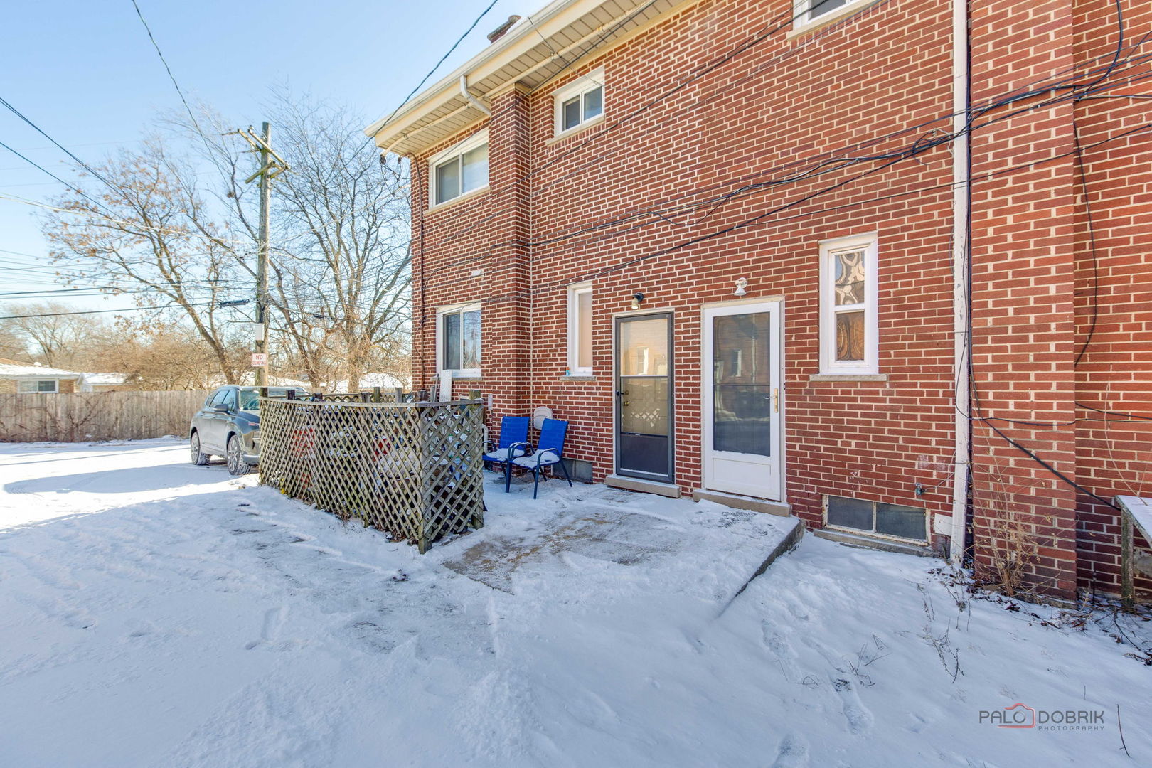 9463 Niles Center Road, Unit E Skokie, IL 60076 - Photo 28 of 30 a view of a house with a outdoor space