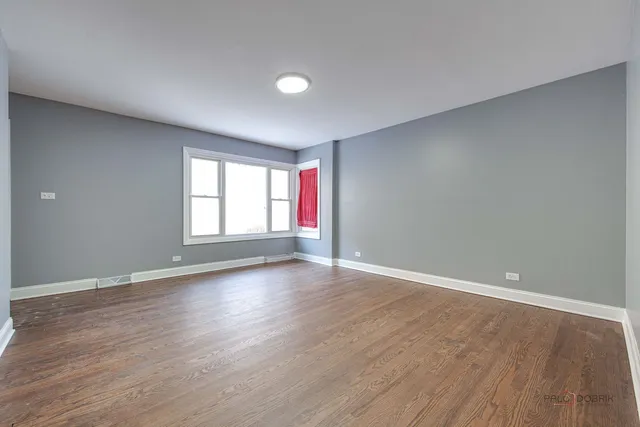 $340,000 | 9463 Niles Center Road, Unit E, Skokie, IL 60076