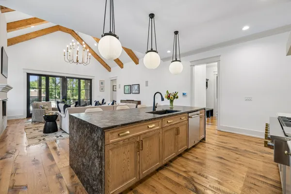$1,399,900 | 905 West 7th Street, Columbia, TN 38401