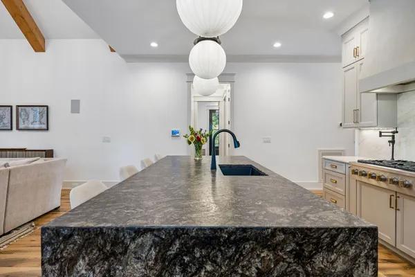 $1,399,900 | 905 West 7th Street, Columbia, TN 38401