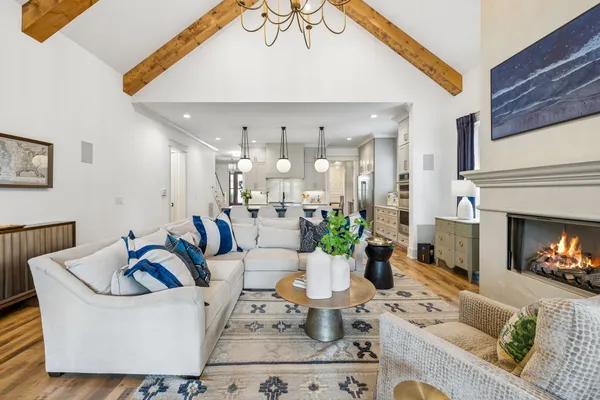 $1,399,900 | 905 West 7th Street, Columbia, TN 38401