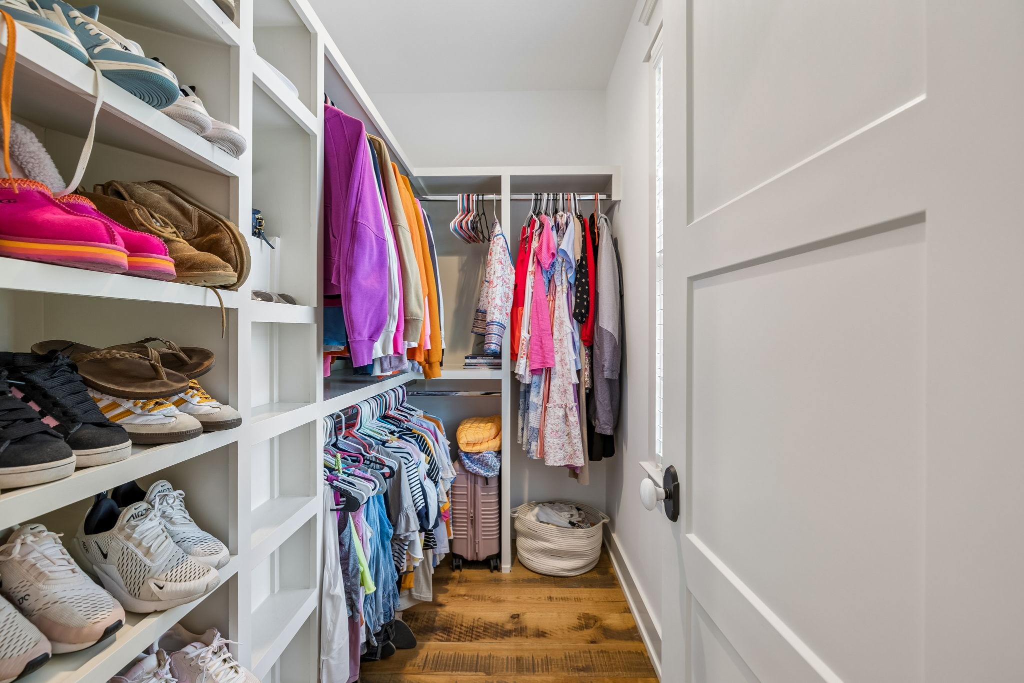 905 West 7th Street Columbia, TN 38401 - Photo 69 of 94 a view of walk in closet with clothes