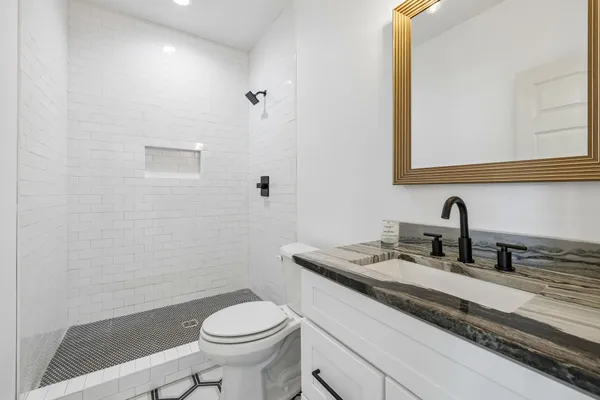 $1,399,900 | 905 West 7th Street, Columbia, TN 38401