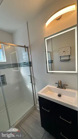 $2,300 | 7631 Beach Drive, Pasadena, MD 21122