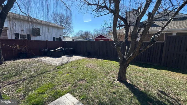 $2,300 | 7631 Beach Drive, Pasadena, MD 21122