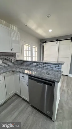 $2,300 | 7631 Beach Drive, Pasadena, MD 21122