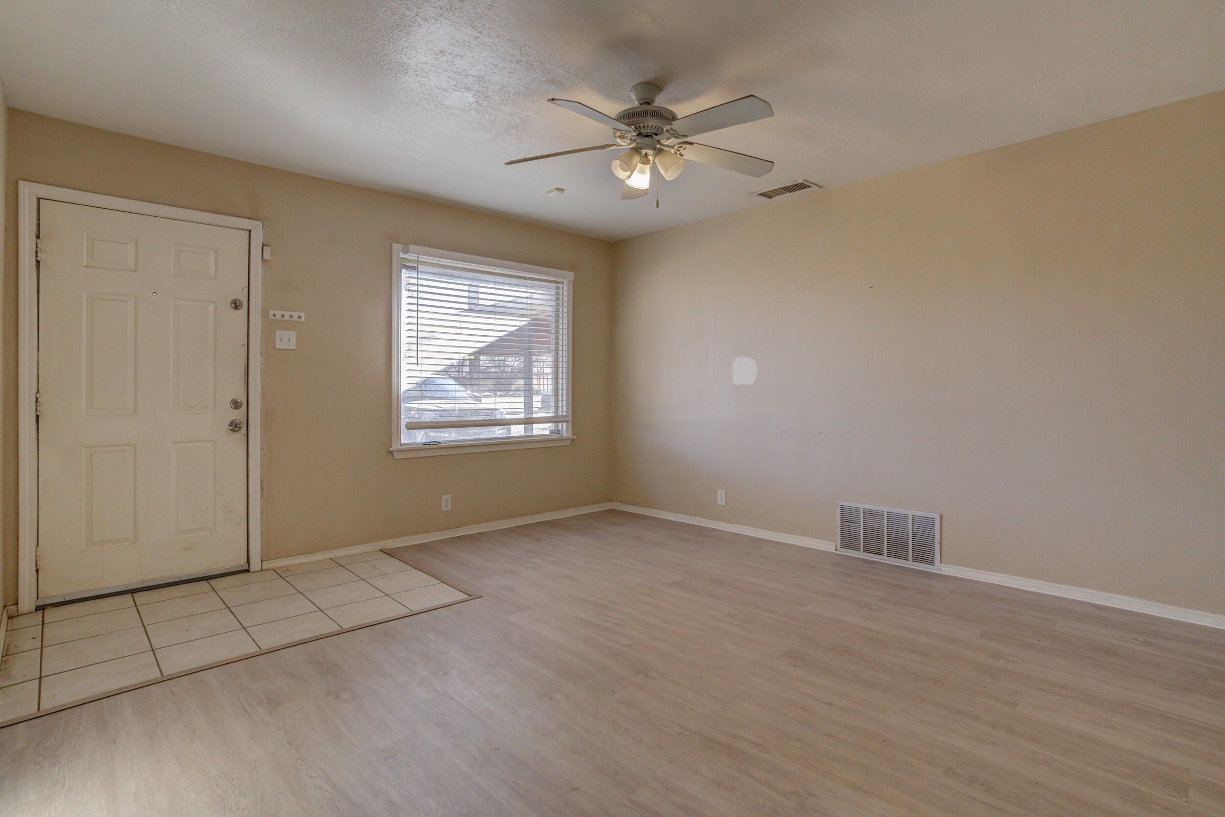 2810 42nd Street Lubbock, TX 79413 - Photo 9 of 32 DSC00034_5_6_7_8