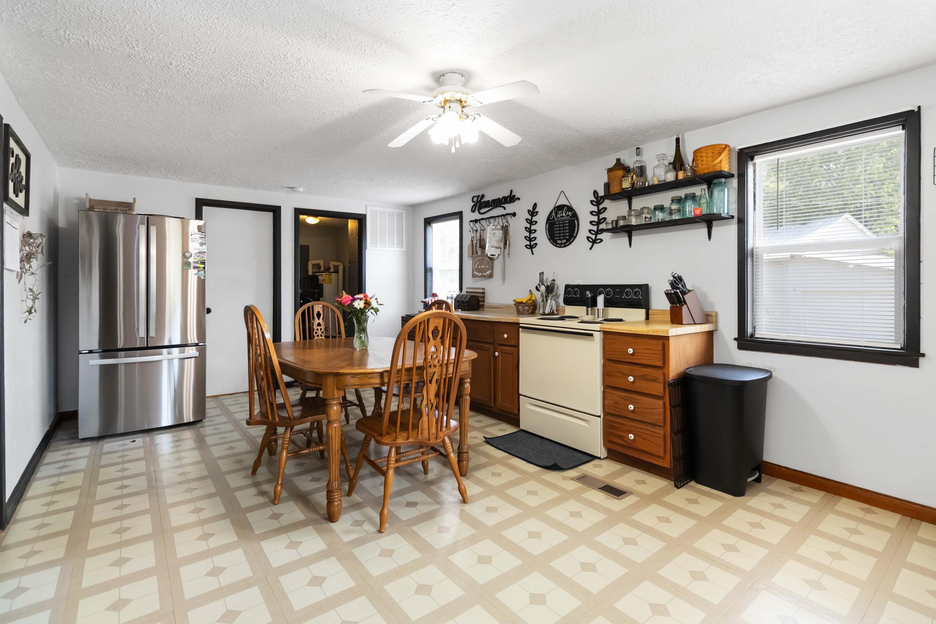 6002 Edmonton Road Columbia, KY 42728 - Photo 19 of 49 012