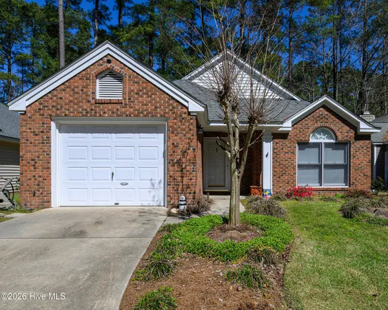 $250,000 | 2010 Fairways W Drive, New Bern, NC 28562