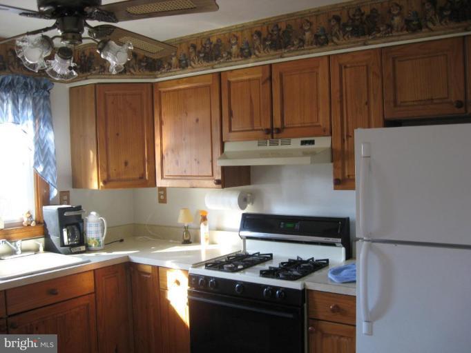 4405 Silver Spring Road Perry Hall, MD 21236 - Photo 4 of 7 Kitchen