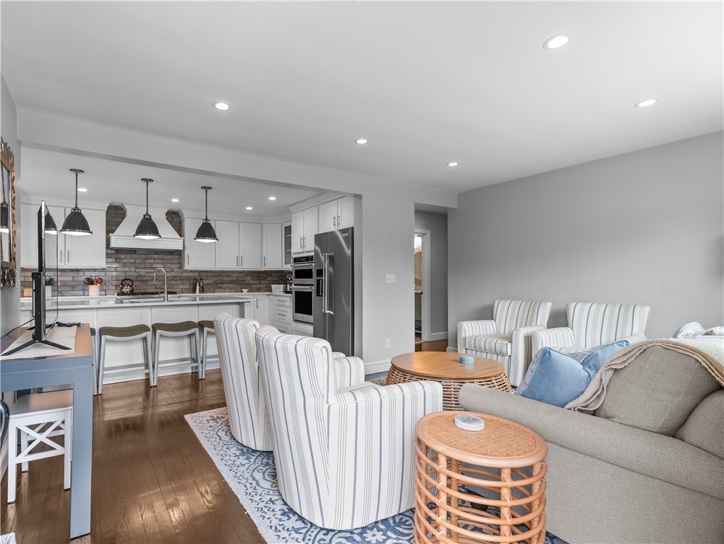 18 Sylvan Terrace Newport, RI 02840 - Photo 15 of 46