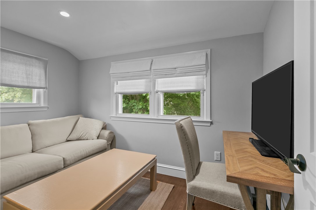 18 Sylvan Terrace Newport, RI 02840 - Photo 25 of 46