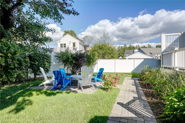 $17,500 | 18 Sylvan Terrace, Newport, RI 02840