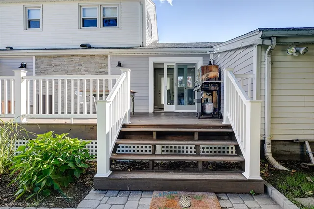 $17,500 | 18 Sylvan Terrace, Newport, RI 02840