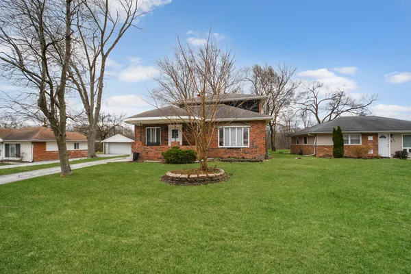 $239,873 | 411 Suwanee Street, Park Forest, IL 60466