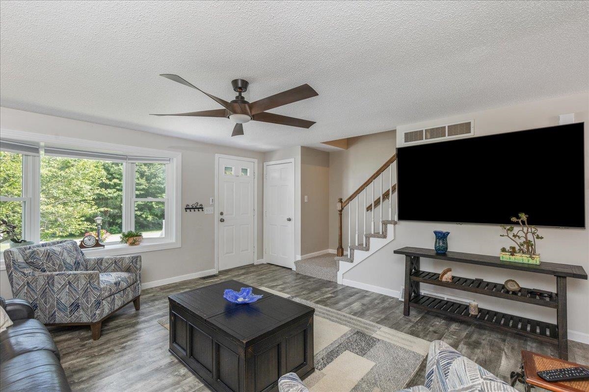 120 Newton Road, Unit 1C Plaistow, NH 03865 - Photo 6 of 31
