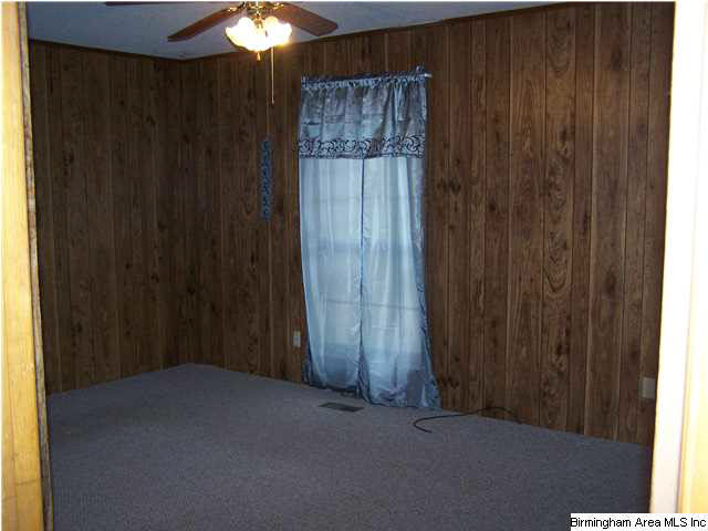 1194 Robin Hill Road Oneonta, AL 35121 - Photo 9 of 29 Gallery Image 9