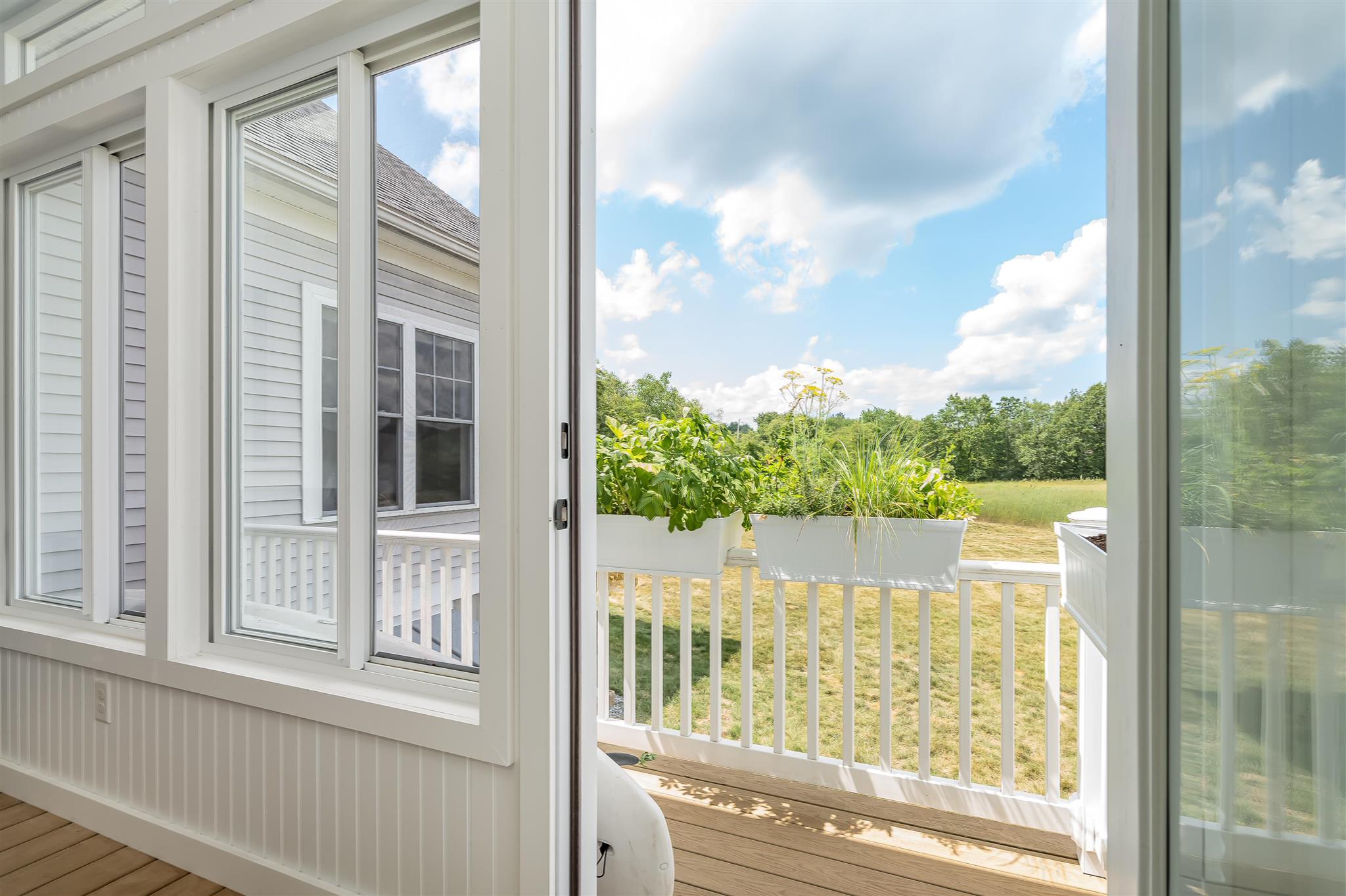 128 Jenkins Road Bedford, NH 03110 - Photo 31 of 40