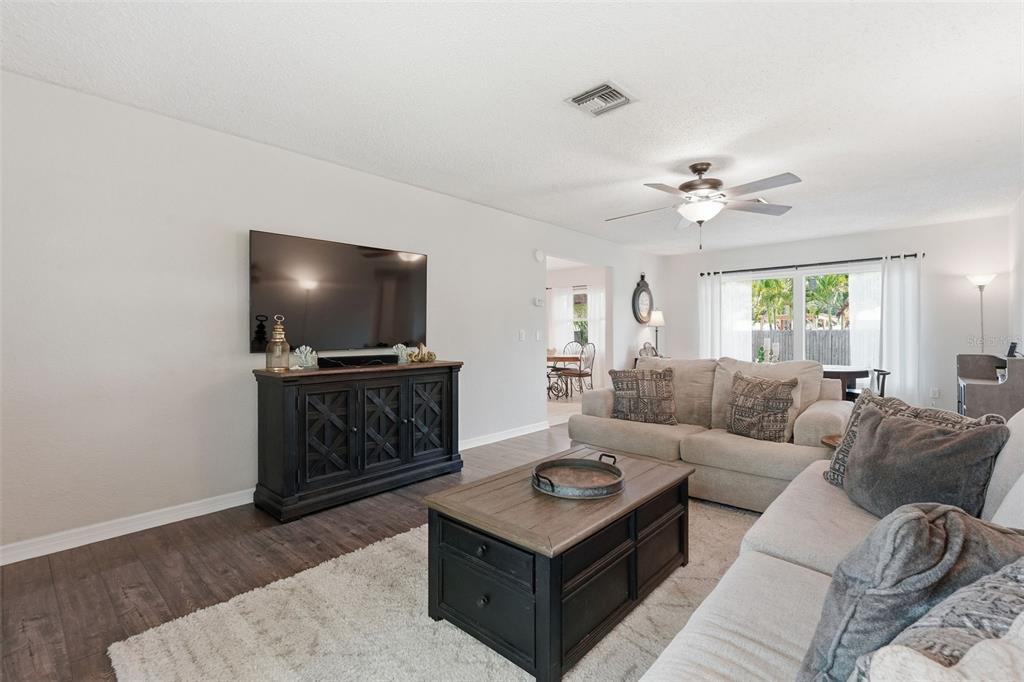 2140 Northeast Coachman Road Clearwater, FL 33765 - Photo 7 of 40