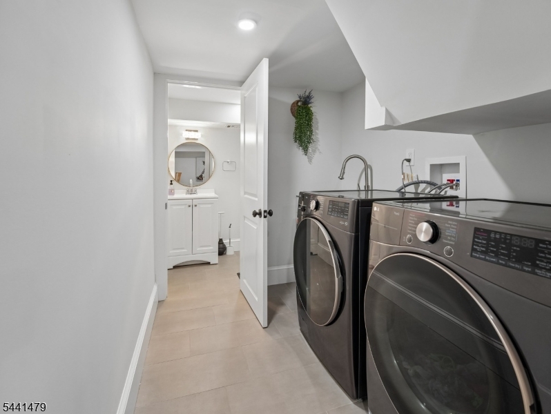 653 Hamilton Road South Orange, NJ 07079 - Photo 34 of 48