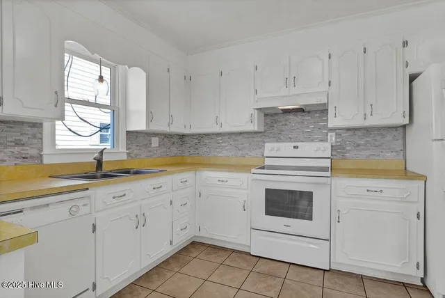 $1,995 | 1207 North Topsail Drive, Surf City, NC 28445