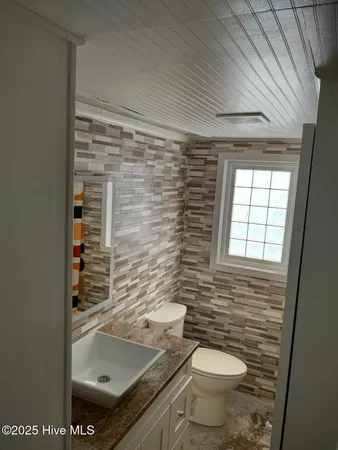 $3,500 | 1207 North Topsail Drive, Surf City, NC 28445