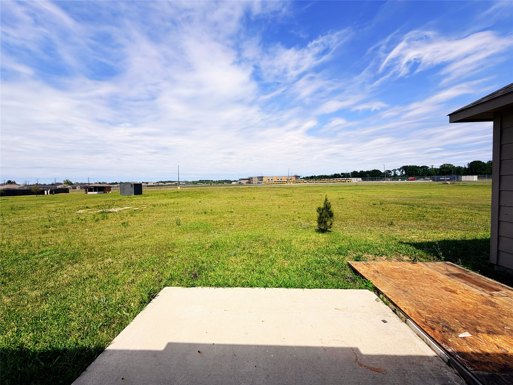 870 5102nd Road Cleveland, TX 77327 - Photo 24 of 27 a view of an ocean from a balcony