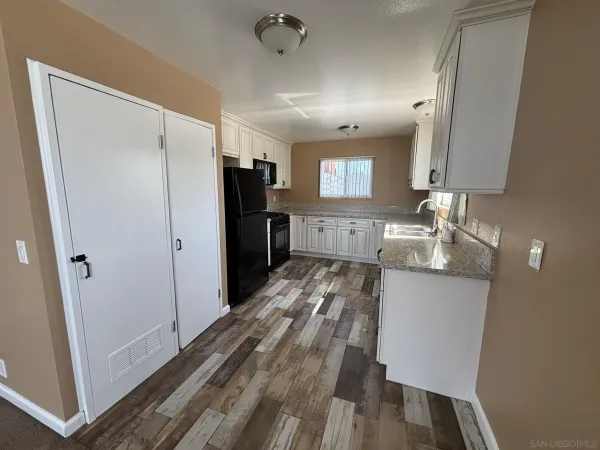 $4,450 | 514 South The Strand, Unit D, Oceanside, CA 92054