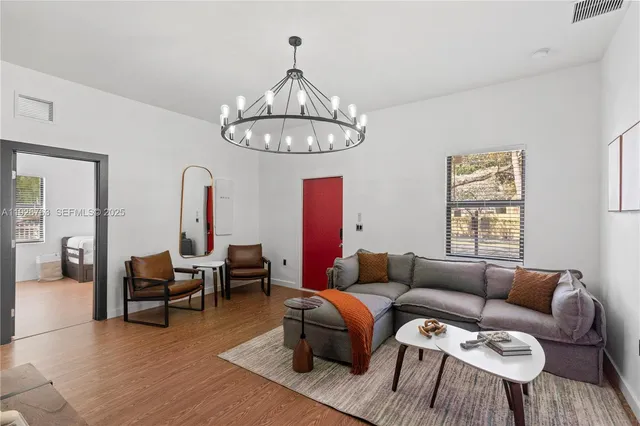 $3,600 | 601 Southwest 1st Street, Hallandale Beach, FL 33009