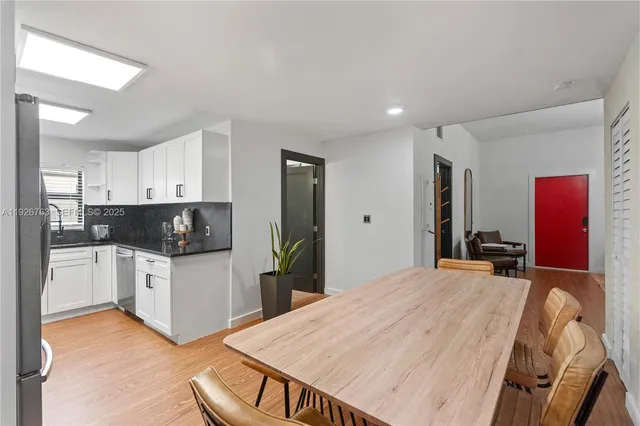 $3,600 | 601 Southwest 1st Street, Hallandale Beach, FL 33009