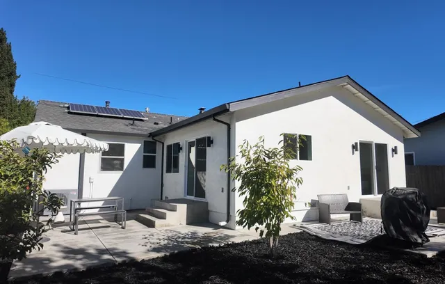 $1,590,000 | 226 Roble Avenue, Redwood City, CA 94061