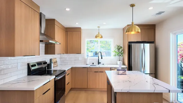 $1,590,000 | 226 Roble Avenue, Redwood City, CA 94061